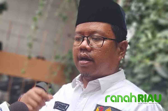 Bawaslu Riau: Paslon Tertibkan Alat Peraga dan Nonaktifkan Media Sosial Jelang Masa Tenang