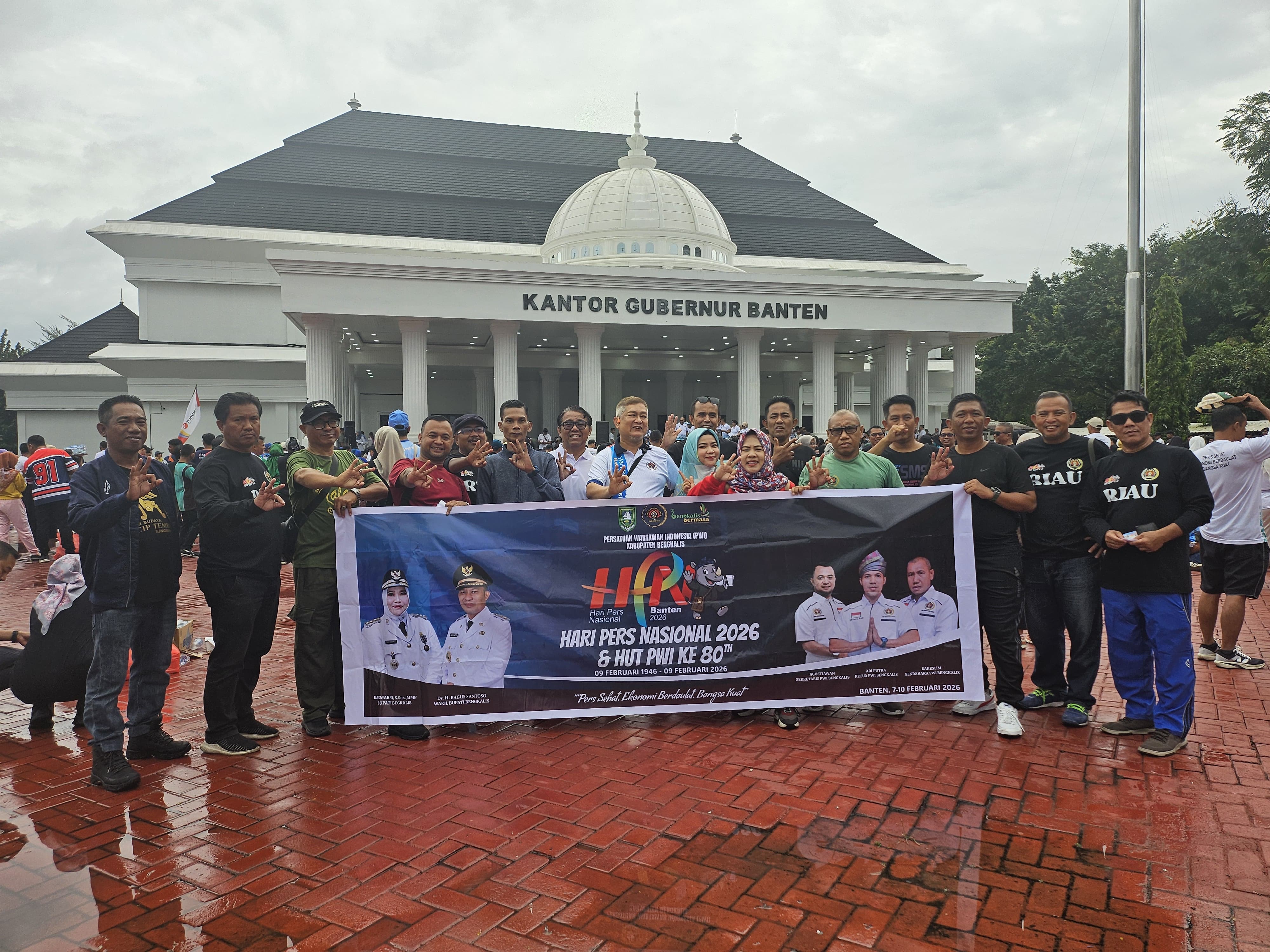 HPN 2026 di Banten, PWI Bengkalis Ikuti Jalan Sehat Bersama Ribuan Masyarakat