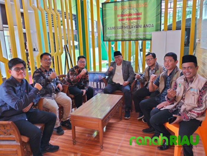 Tim Biro SDM Kemenag RI Tinjau Pelaksanaan SKBT CPNS 2024 di MAN 1 Pekanbaru