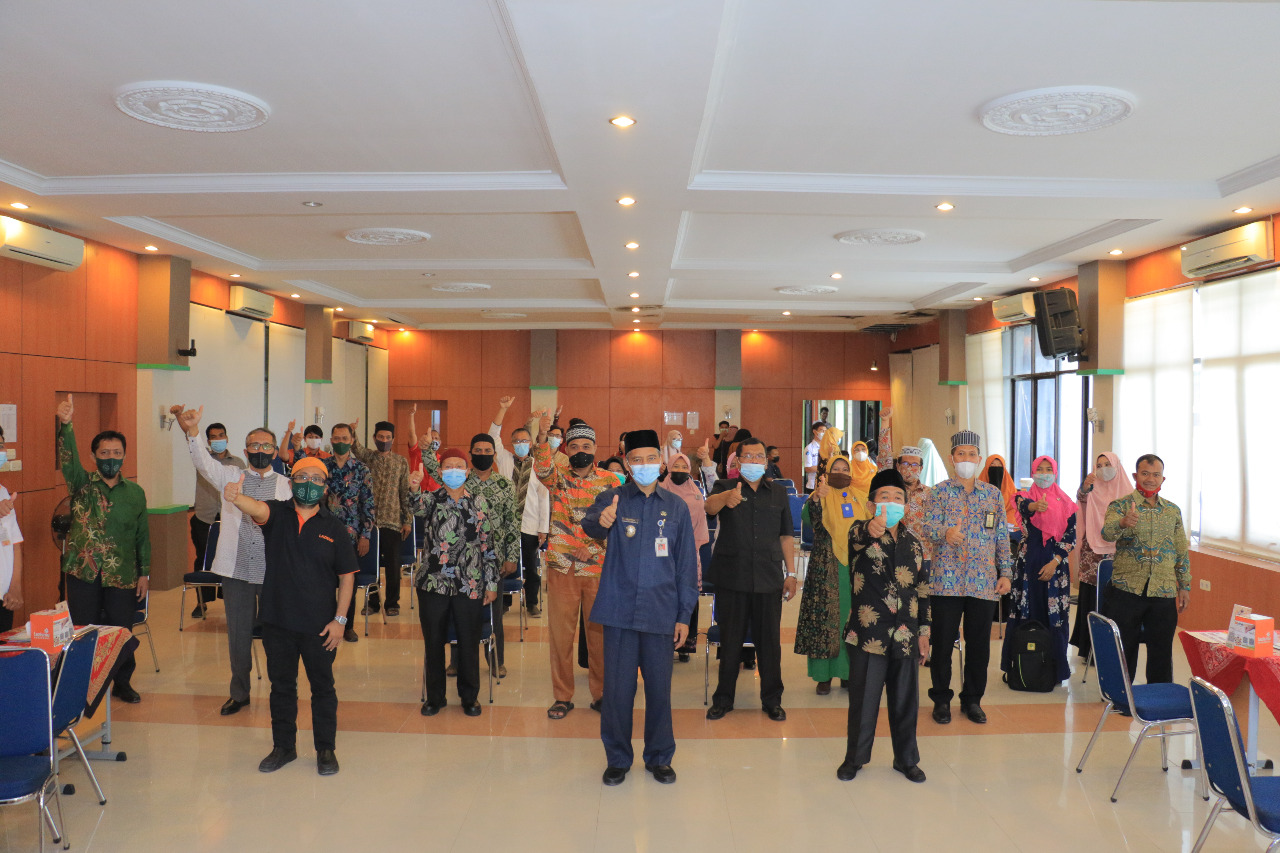 Dukung Program Zakat Lazismu Pekanbaru, Wakil Walikota Pekanbaru tunaikan zakat on the Spot