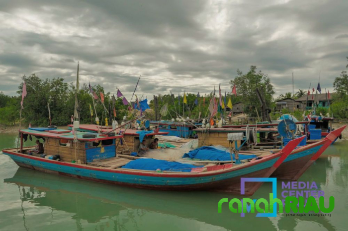 Nelayan di Riau Dapat Ratusan Kapal dan Ribuan Alat Tangkap