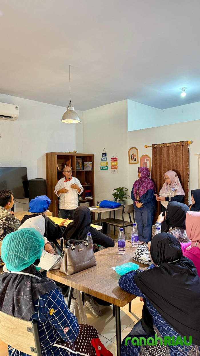 20 Juru Masak Riau Raih Sertifikasi Kompeten untuk Dukung Program Makanan Bergizi Gratis