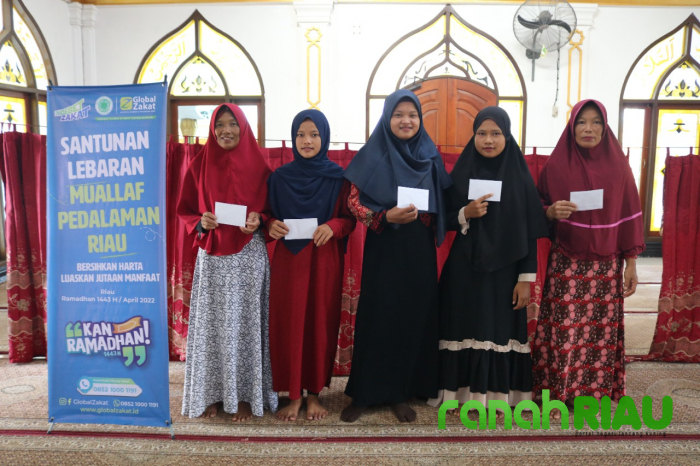 Global Zakat hadirkan Santunan lebaran kepada Mualaf di pelosok Riau