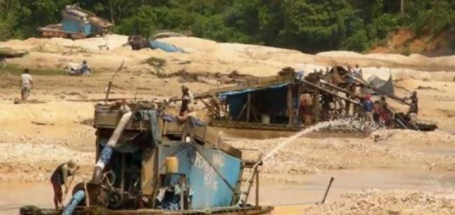  Riau Terus Perangi Penambangan Emas Ilegal