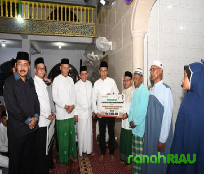 Penyaluran Program kemitraan BRK Syariah ke Masjid Al Hasanah Bintan