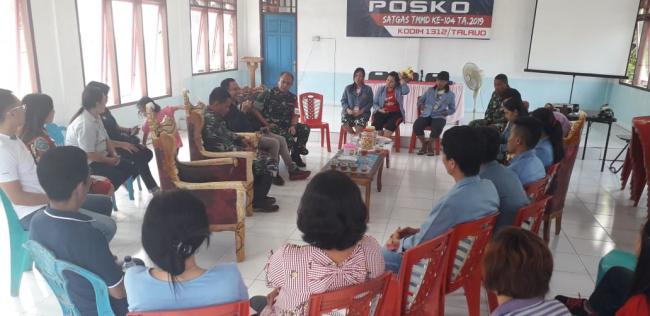 Warga Jatirasa Antusias Ikuti Penyuluhan Pengolahan Sampah Dari Satgas TMMD