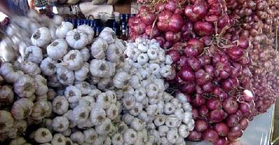 Harga Bawang Merah dan Putih Naik Bebas. Disperindag Pekanbaru mulai curiga