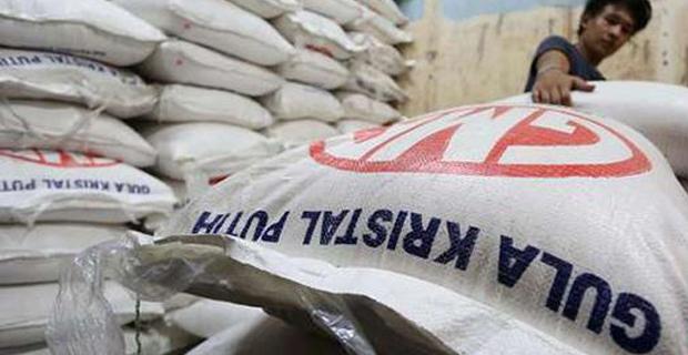 Bulog Datangkan 5 Ribu Ton Gula ke Riau
