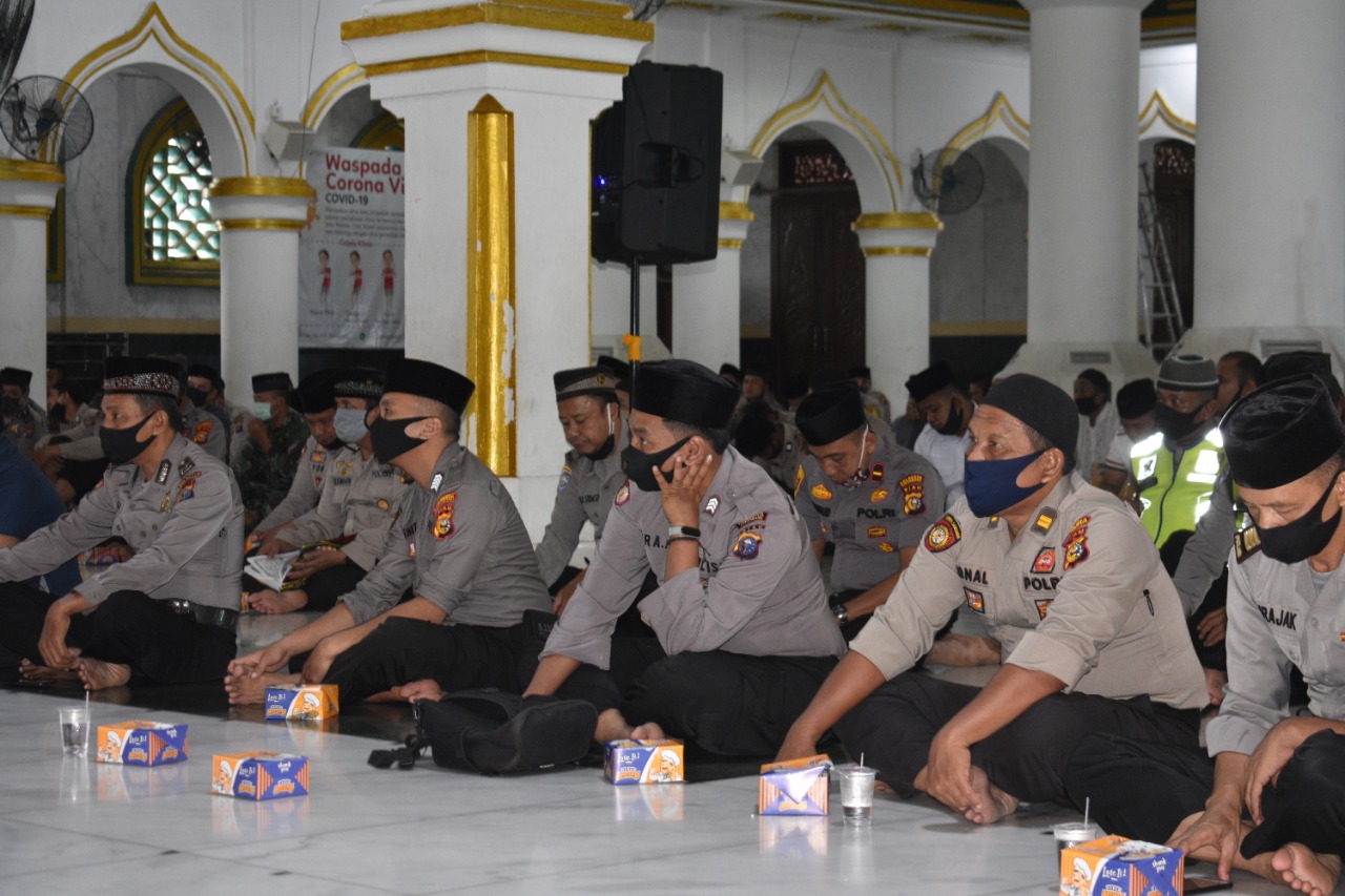 Tahlilan Pemulihan Nilai-nilai Tri Brata Dalam Rangka Hari Bhayangkara ke 74 Polresta Pekanbaru