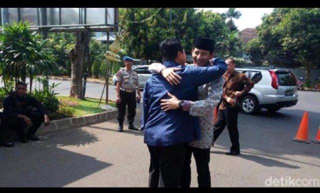 Akhirnya tercapai juga keinginan Erick untuk Memeluk Uno