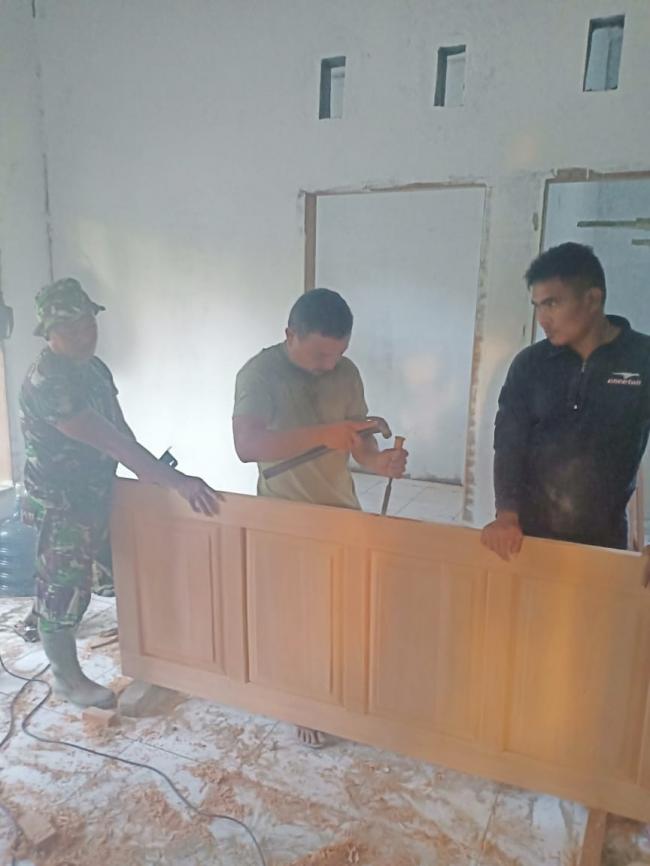 "Kantor tiga pilar mulai pasang pintu"