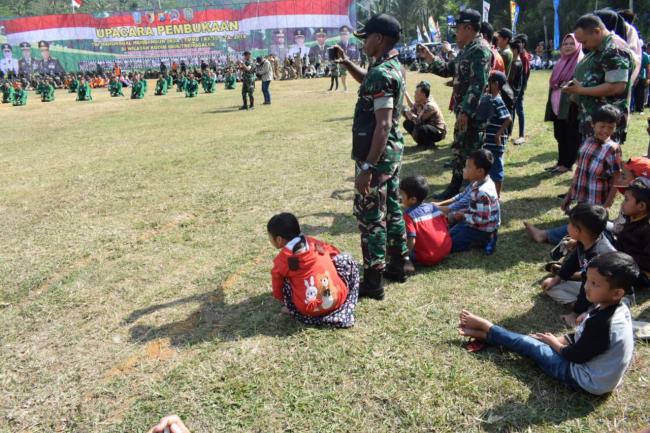 Kesan Warga Saat Melihat Atraksi Yong Moo Do Saat Pembukaan TMMD