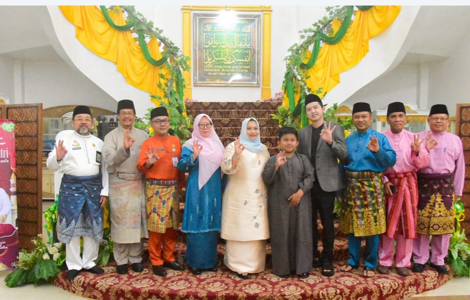 Eratkan Silaturahmi, Bupati Bengkalis Sarapan Bersama Ustadz Berdarah Tionghoa