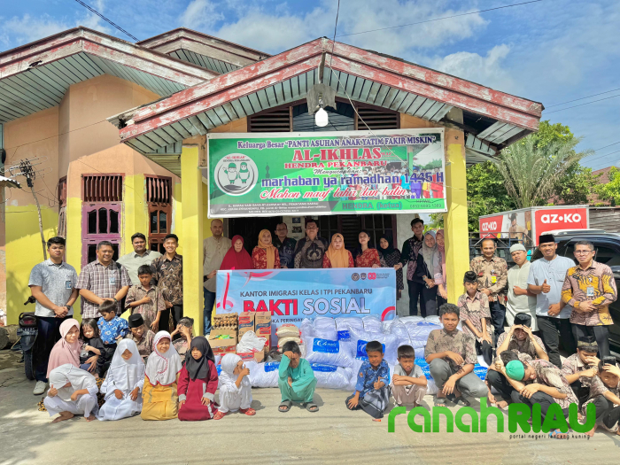 Warnai HUT RI ke-80, Imigrasi Pekanbaru Tebar Kebahagiaan lewat Bakti Sosial