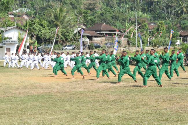 TMMD Reg 105 Trenggalek, Puluhan Anggota Yonif 511/DY Persembahkan Yong Moo Do