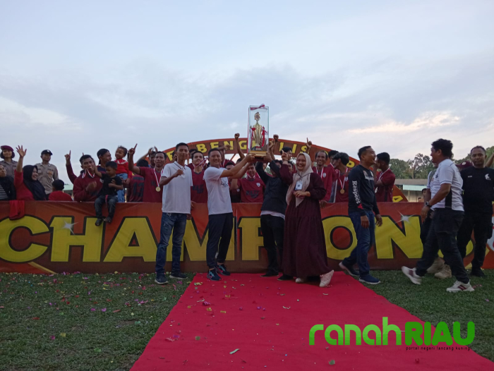 Dibabak Kedua Laga Final, Tim A Senggoro FC Bobolkan Gawang Air Putih FC dengan Skor 1-0