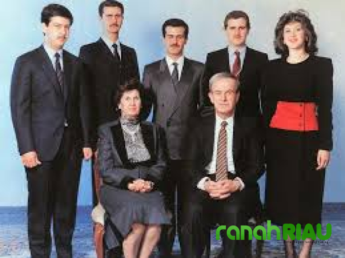 Rumor Istri Assad minta Cerai dibantah Kremlin