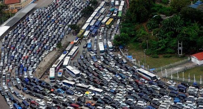 Atasi Macet Pasar Tumpah Jalur Mudik Riau-Sumbar, Ini yang Dilakukan Polres Kampar
