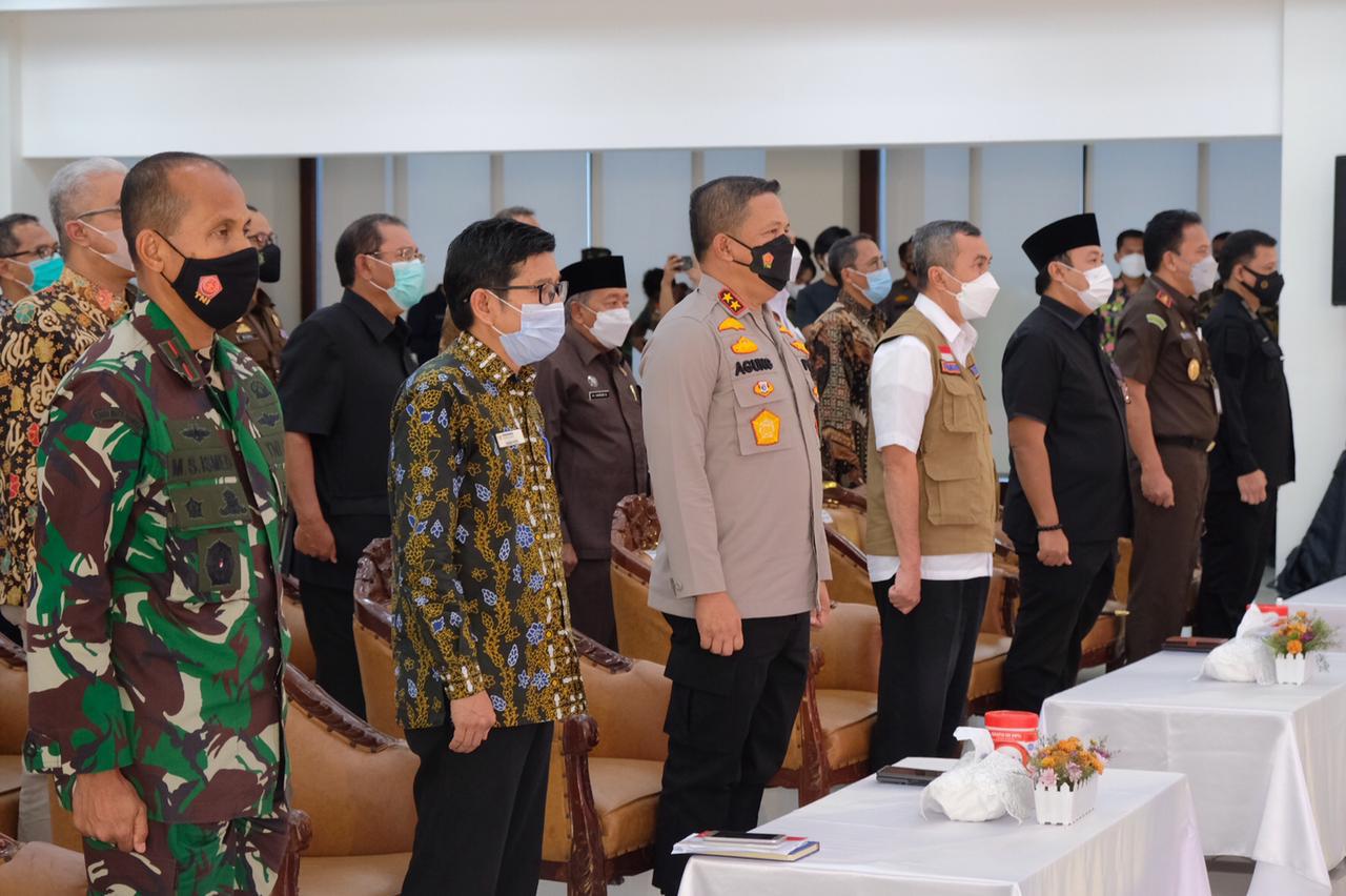 Menuju WBK dan WBBM, Kapolda Riau Canangkan Pembangunan Zona Integritas 17 Satker Polda