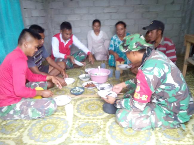 Kopda Hendrik Aktif Komsos Warga Senang Banyak Pengalaman