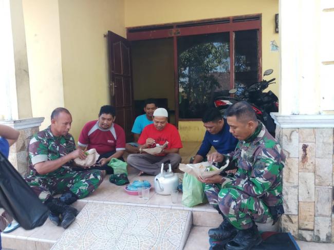 Kebersamaan Itu Tampak "Kenthal" di Hari Pertama Pra "TMMD Kalikondang"