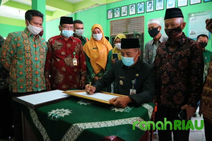 Wakil Walikota Pekanbaru Resmikan Kantor layanan Lazismu Pekanbaru yang ke 12
