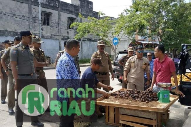 Satpol PP Bengkalis, Memberi Teguran Kepada Pedagang Kaki Lima