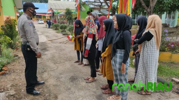 Polsek Ukui himbau warga untuk kibarkan merah putih