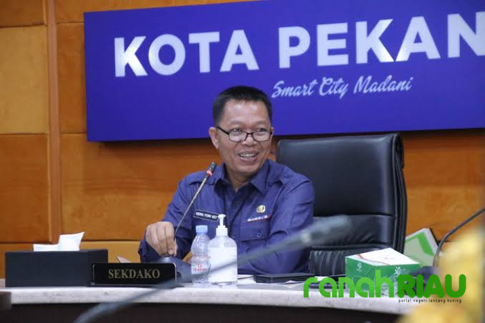 Pemko Pekanbaru kumpulkan beberapa Dianas dan OPD untuk benahi Tiang Tumpu Fiber Optik semrawut