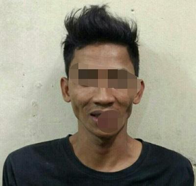 Parahhh... Pemuda Pengangguran Ini Cabuli Anak 9 Tahun Di Kamar Mandi Masjid..