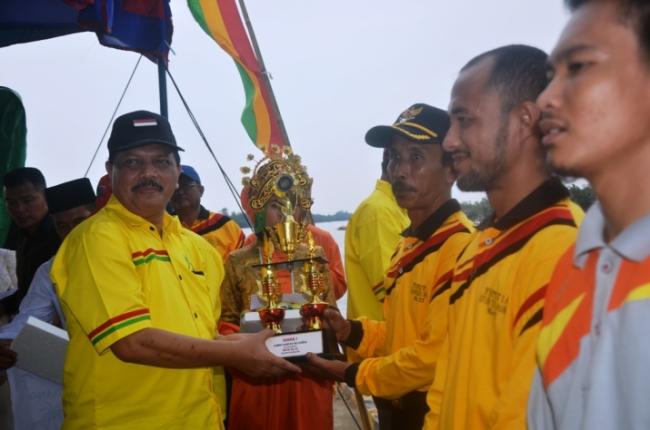 Sekda Inhil : Lomba Selodang Salah Satu Warisan Budaya Kaya Filosofi
