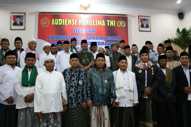 Panglima TNI Silaturahmi dengan Forkopimda dan Tokoh Agama DIY   