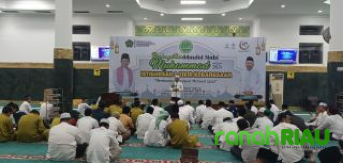 Semarak Peringatan Maulid Nabi Muhammad SAW di Masjid Agung dengan Doa dan Dzikir Istighosah