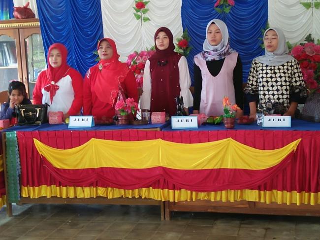 PKK Jorong Kamang Makmur Sambut HUT RI Ke 73