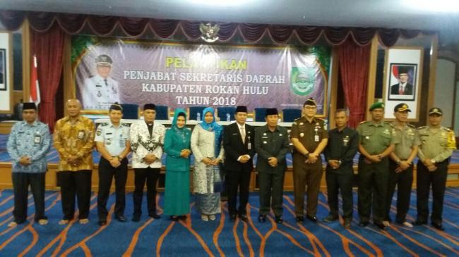 Abdul Haris Resmi Dilantik Sebagai Sekda Rohul