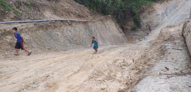 Harapan Udin Setelah Jalan Penghubung Jadi Kepada Pemerintah