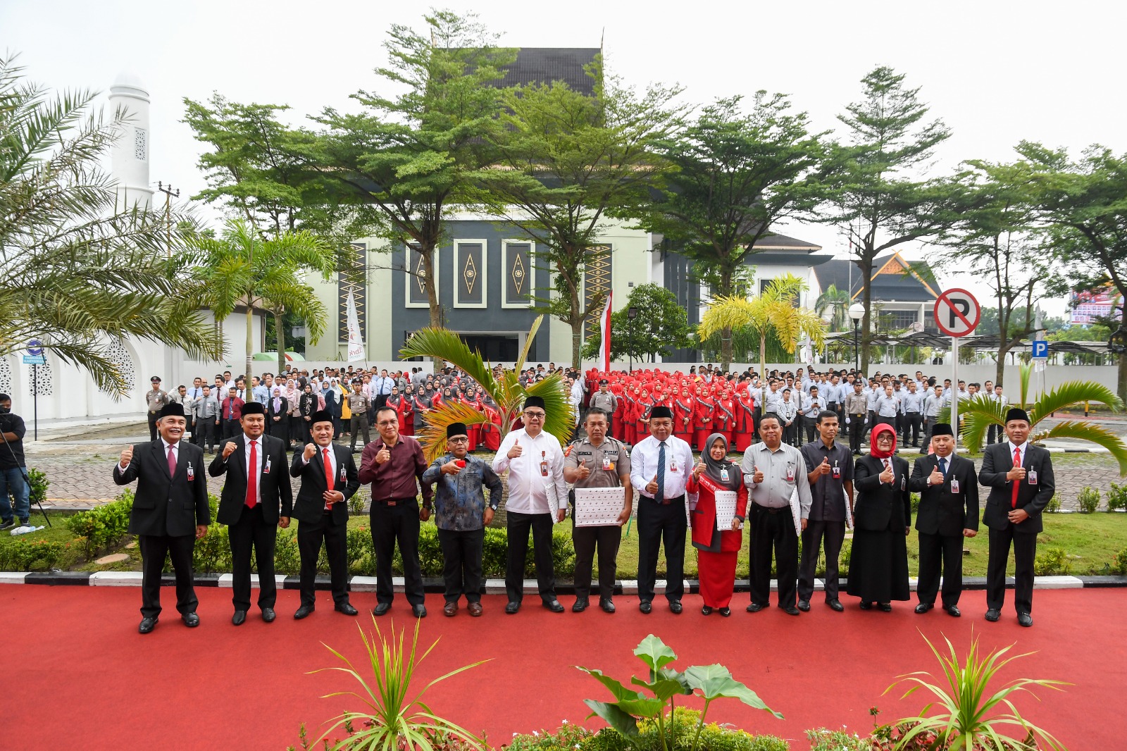 HUT RI 78, BRKS Beri Penghargaan Masa Bhakti Ke Pegawai dan Pensiunan