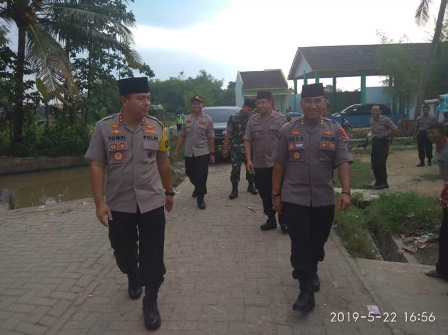 Kapolda Banten Didampingi Danrem 064/MY, Buka Puasa Bersama Mahasiswa dan Warga