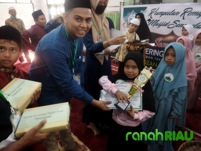 Daftar para pemenang Lomba Adzan dan Tahfidz yag ditaja oleh Remaja Masjid Senapelan