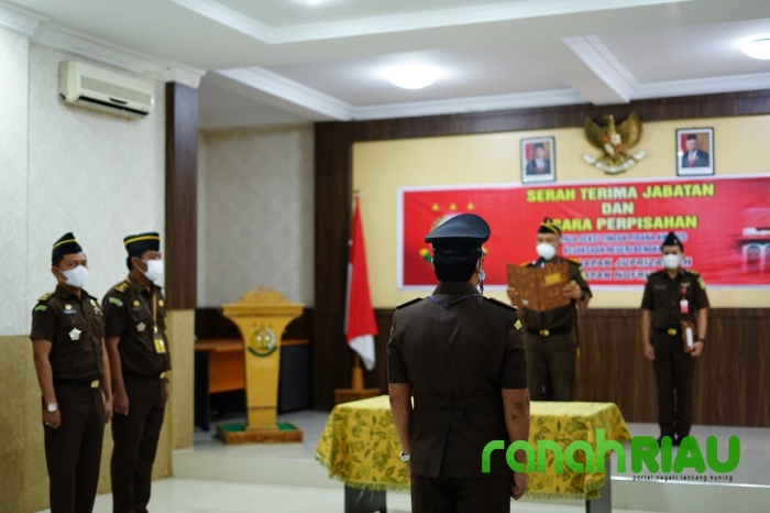 Kajari Bengkalis Pimpin Sertijab Kasi Pidsus Secara Virtual