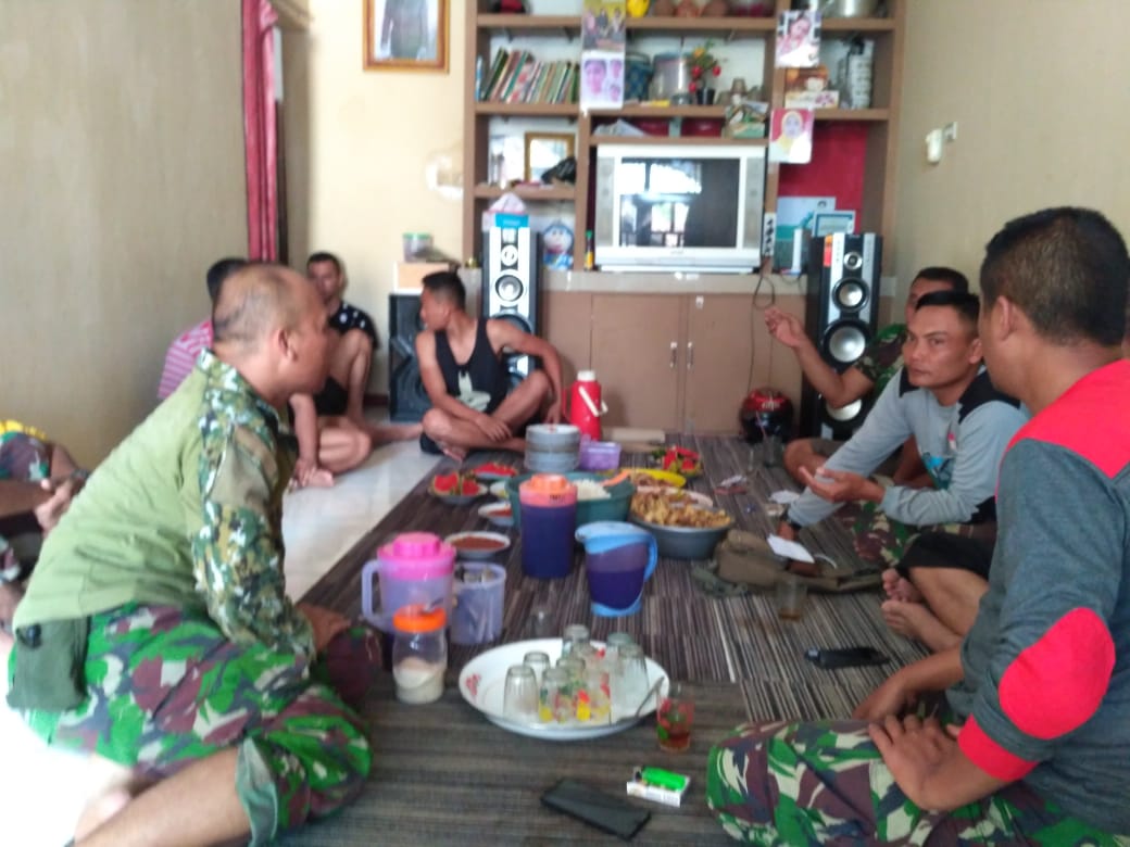 Sehari,  Habiskan 5 Kg Beras Buat Makan Satgas TMMD di Rumah Zaenab