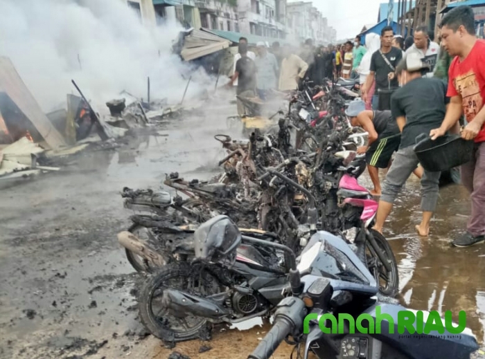 Naas! 41 Kios dan 35 Unit Sepeda Motor di Kabupaten Indragiri Hilir Terbakar