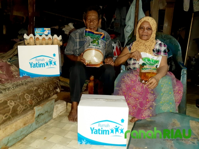 Rumah Kerapkali Bocor, Marno Dan Keluarga Bersyukur Dapat Bantuan Rumah Yatim