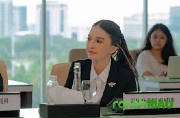 Alasan Menkomdigi Pilih Raline Shah Jadi Stafsus dan Besaran Gaji Jadi Pejabat Negara