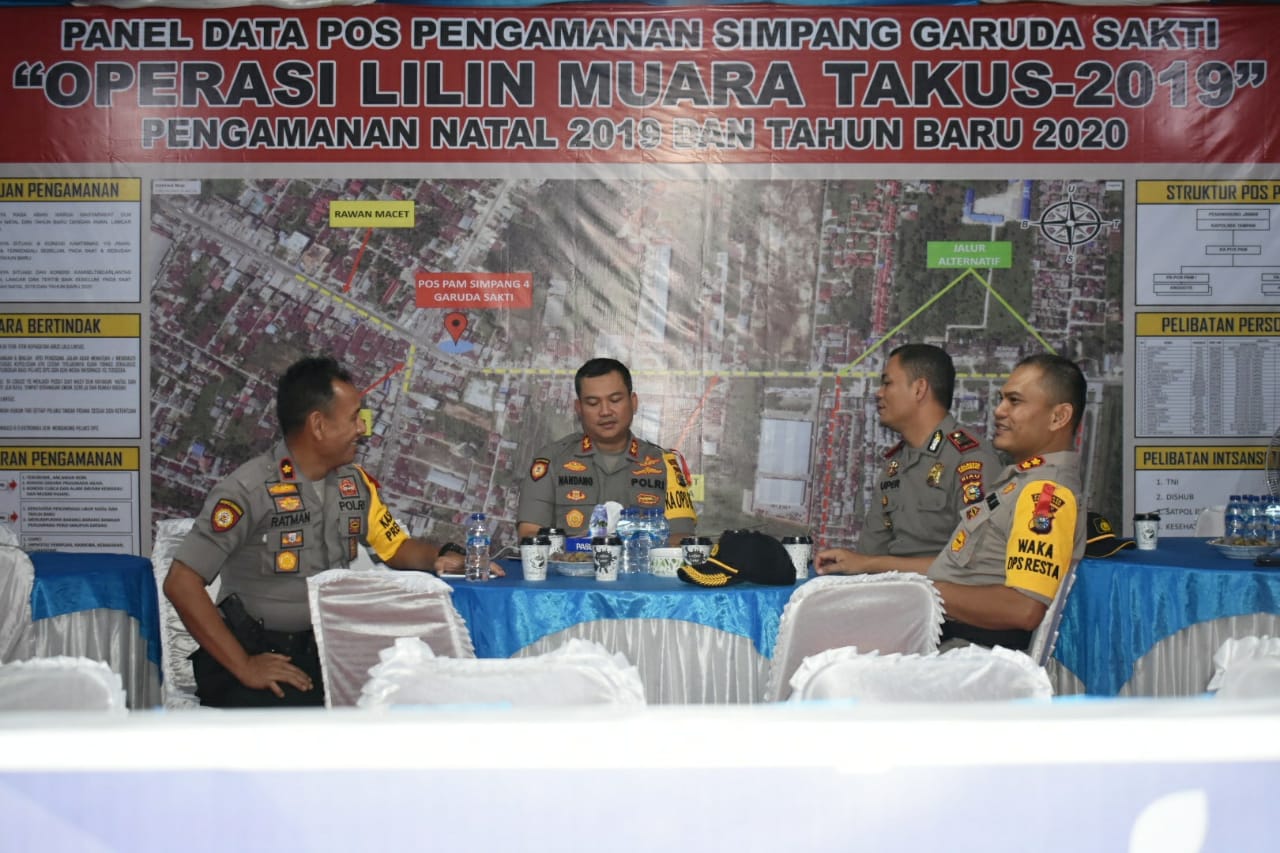 Gelar giat patroli, Kapolresta Pekanbaru ajak Wakapolres dan PJU