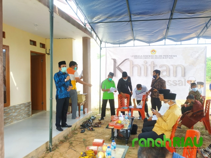 Camat Bukitraya hadiri Khitanan Massal Lembaga Dakwah Islam Indonesia