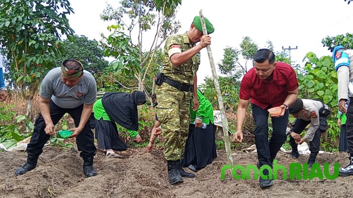 Polsek Kampar dan Masyarakat Bersinergi Perkuat Langkah Menuju Swasembada Pangan 2026