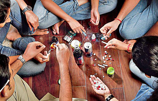 Miriss.... Kapolres Bengkalis ringkus Oknum Polisi yang sedang Pesta Narkoba