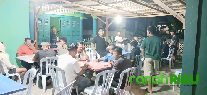 Pemuda Restila Desa Senggoro Gelar Turnamen Domino dan E-Sport