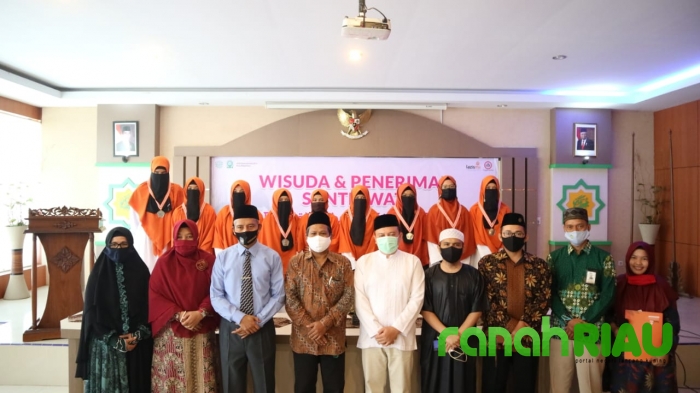 Wisuda Pondok Tahfidz Putri Lazismu Pekanbaru, Ayat Cahyadi: selalu Murajaah Hafalan